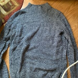 Old navy turtleneck sweater size medium
